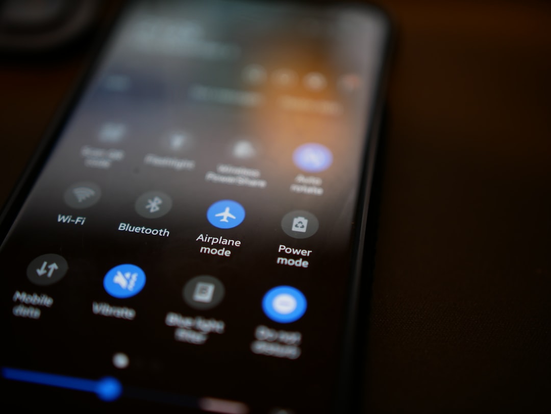 Gestire le connessioni di rete in Flutter con connectivity_plus e stati offline